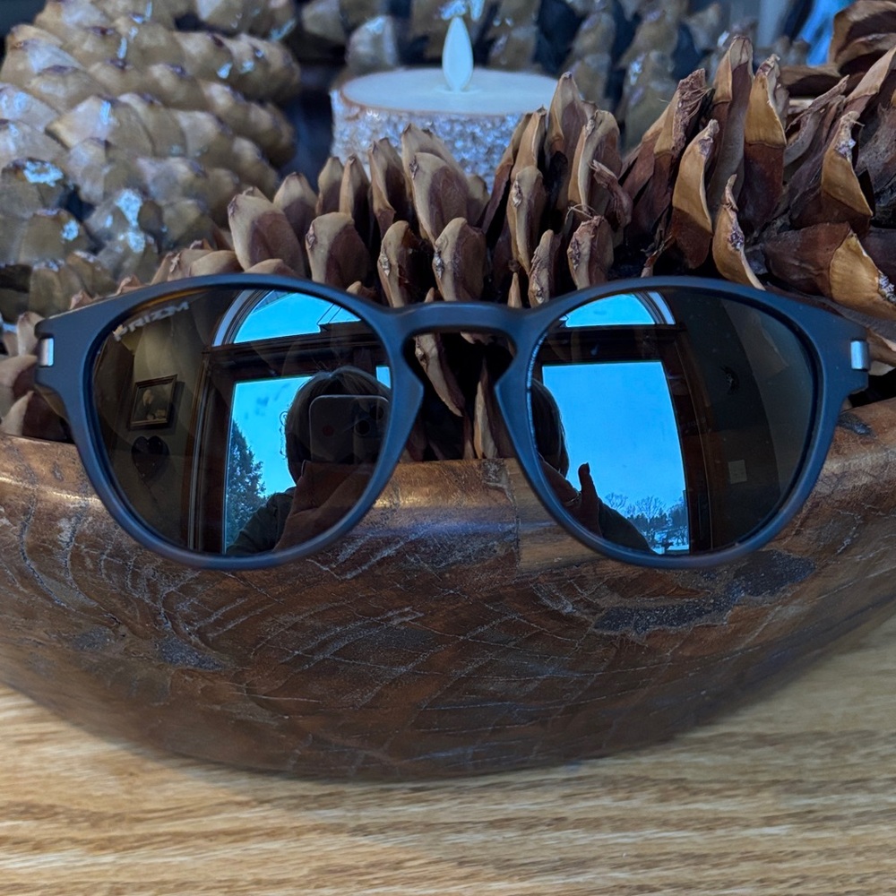 Oakley latch sunglasses